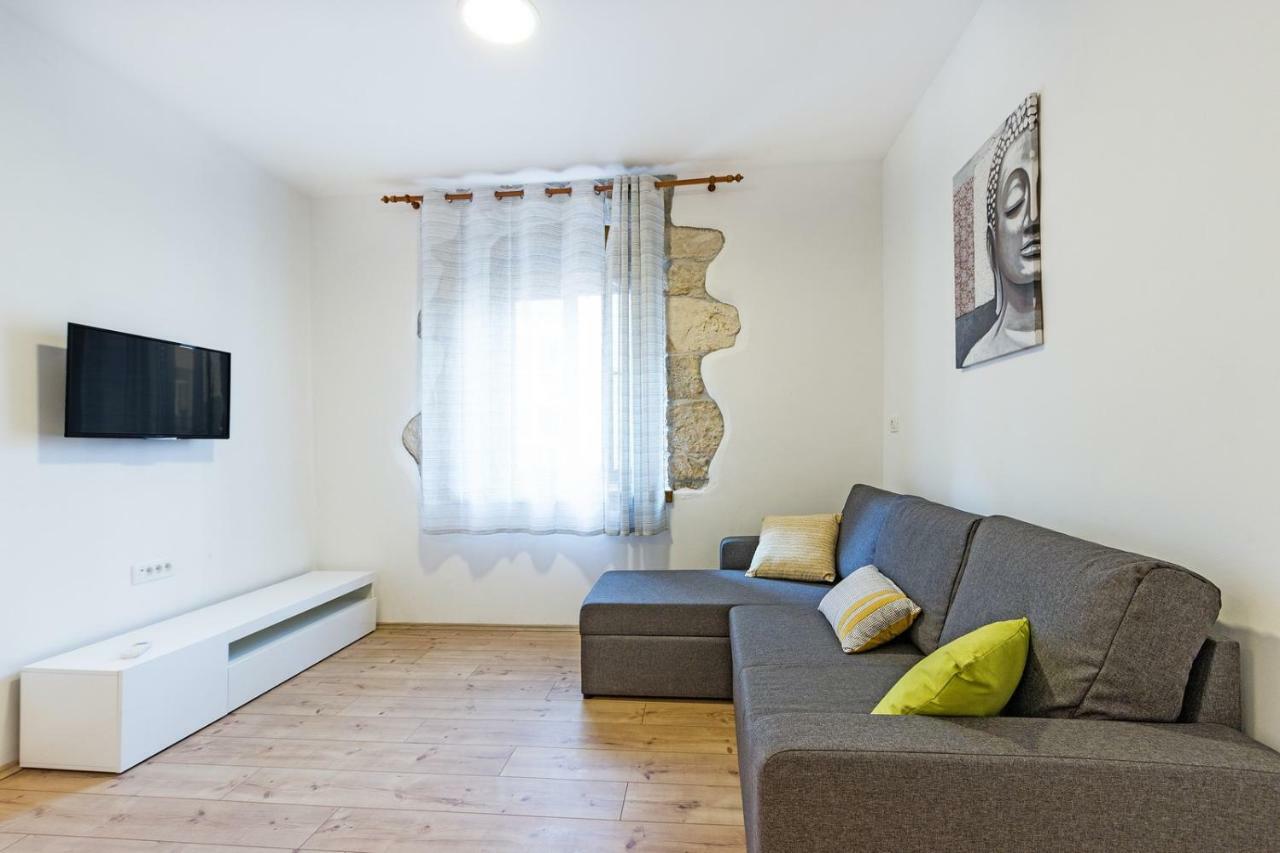 Cozy Apartment 10 Min From The Beach Pula Ngoại thất bức ảnh